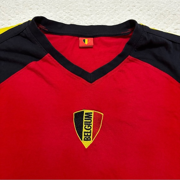 Belgium Soccer Red Shirt Large - Picture 2 of 9